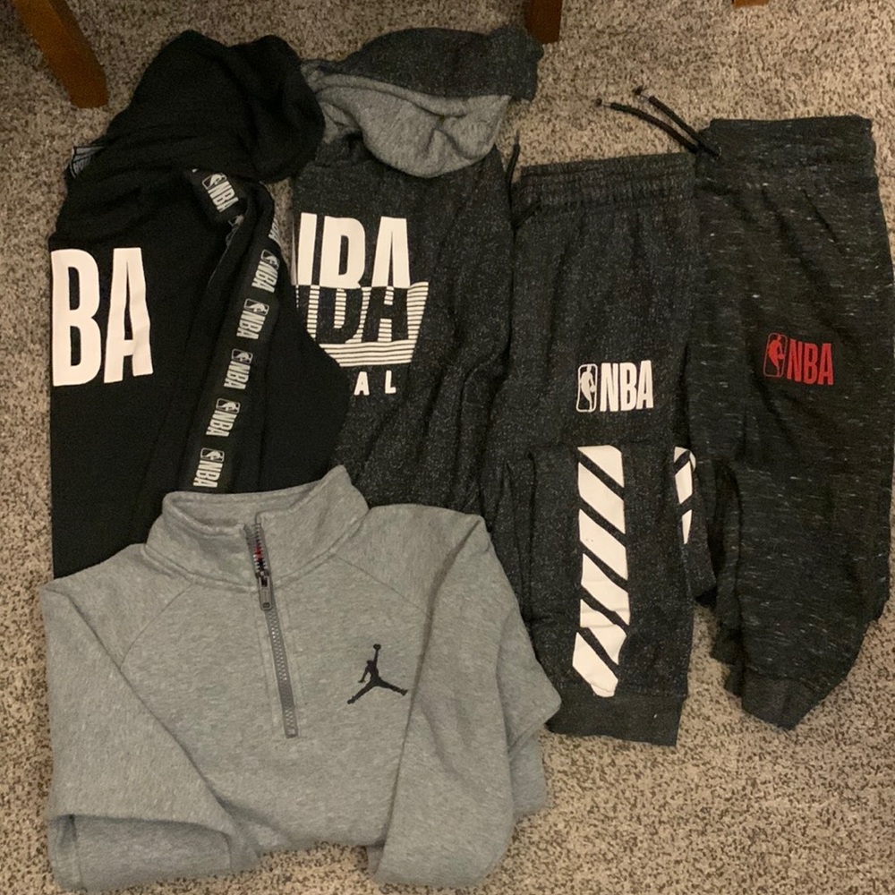 Bundle of Boys sweat shirt and pants, Various brands. All size 10/12 (m)